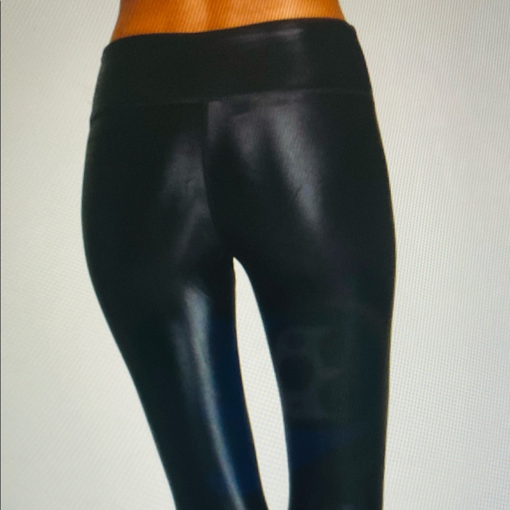 Noli liquid leggings size small